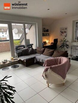 +++ Helle Wohnung mit Loggia und Stellplatz zum baldigen Selbsteinzug +++ - Kassel