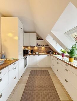 Stilvolle 2,5-Zimmer-Wohnung in zentraler Lage von Viernheim! - Viernheim