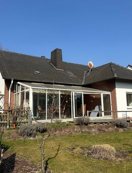 An den Naturschutzgebieten "Bustedter Wiesen" und "Bustedter Holz" in sehr beliebter Lage... - Hiddenhausen