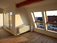 Sonnige Dachwohnung mit Terrasse und Tiefgarage - Chemnitz