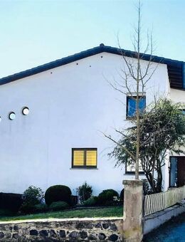 Charmantes Mehrgenerationenhaus mit Einliegerwohnung und gemütlichem Garten in Weilburg - Weilburg