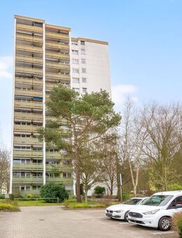 Tolle 3-Zi-Wohnung mit 2 Balkonen, EBK und TG-Stellplatz in Nürnberg (Langwasser) - Nürnberg