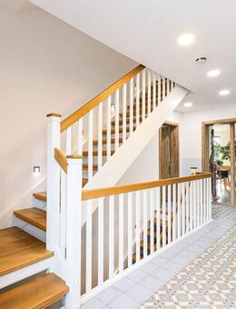 Exklusives Einfamilienhaus aus 2020 - modernste Technik, Vollkeller & traumhaftes Gartenparadies - Elmshorn