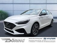 Hyundai i30, 1.5 Kombi Turbo Benzin ( 48V) N-Line Sitz-P Assistents-P, Jahr 2022 - Berlin