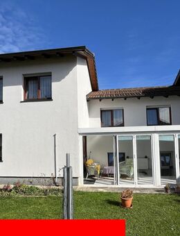 REDUZIERT: Wohnhaus mit Wintergarten und Garage in Gosheim - Gosheim