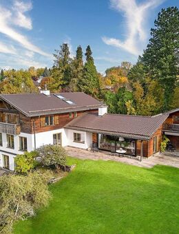 Chalet meets Purismus: Landhaus-Juwel mit Fernblick und Gästewohnung in Seenähe - Münsing