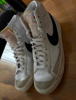 Nike Schuhe - Bellenberg