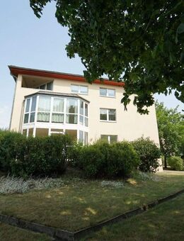 * 2- Zimmer mit Stellplatz in ruhiger Umgebung * sofort möglich - Lützen