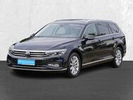 VW Passat Variant, 2.0 TDI Elegance, Jahr 2023 - Lehrte