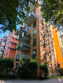 "ZENTRUMSNAH UND IM GRÜNEN - EINZIGARTIGE 3-ZIMMMER-WOHNUNG" - München