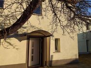 Freistehendes Zweifamilienwohnhaus mit Gehöft und Garten - Alsleben (Saale)