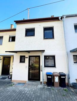 Modernes Reihenhaus mit 4,5 Zimmern und Terasse - Wendlingen (Neckar)