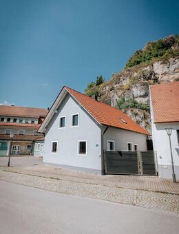**Eigenheim oder Kapitalanlage, liebevoll saniertes provisionsfreies Einfamilienhaus in Hohenfels! ** - Hohenfels (Bayern)