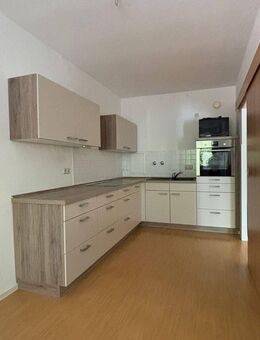 barrierearme Wohnung -für Rollstuhlfahrer geeignet- mit Einbauküche - Magdeburg