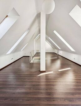Helle 3-Zimmer-Maisonette-Wohnung in guter Lage von Mühlhausen - Mühlhausen (Baden-Württemberg)