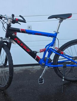 Verkaufe ein Fahrrad der Marke FLYKE 26Zoll 24Gang Aluminium Rahmen - Roding Zentrum