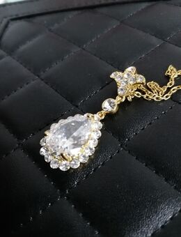 Halskette in goldene Farbe - Senden (Bayern)