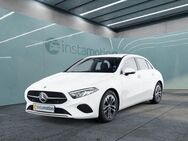 Mercedes A 200, Progressive Advanced Plus VZ Smart Ambiente 2024, Jahr 2023 - München