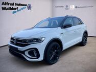 VW T-Roc, 1.5 TSI R-Line, Jahr 2023 - Walldorf (Baden-Württemberg)