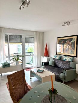 Renoviert & möbliert – Zentrale 2-Zimmer-Wohnung mit Stellplatz! - Nürnberg