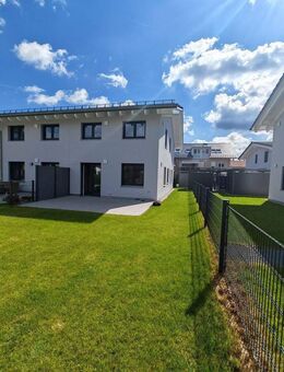 Doppelhaushälfte mit viel Charme und moderner Technologie - Brunnthal