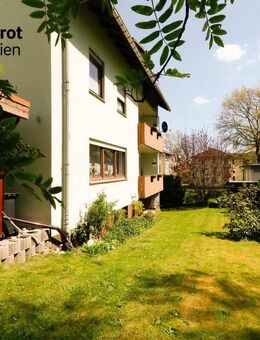 Gepflegtes 3-Familienhaus inkl. 2 Garagen und Carport für Ihr Wohnmobil! - Schönwald (Bayern)