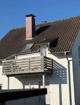 1-Familienwohnhaus mit Garage und möglichem Bauplatz in stadtnaher Wohnlage von Holzminden - Holzminden