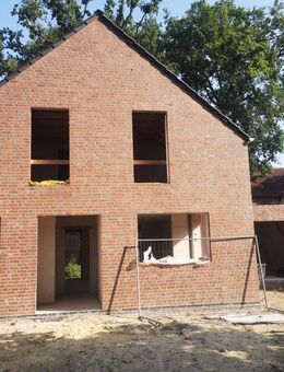 ***BÜSCHER IMMOBILIEN*** Große Neu-Rohbau-DHH mit Grundstück im Osten der Stadt jetzt zu verkaufen - Gronau (Westfalen)