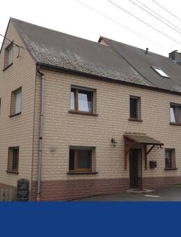 Ländlich gelegenes großes Ein.- bis Zweifamilienhaus mit viel Platz - Bad Lobenstein