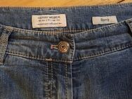 NEU! Marken Stretch Jeans Gr. 42 R Gerry Weber ' Romy ' Premium Collection blue used gerader Schnitt Beinlänge normal - passt sich durch den dehnbaren Elasthan-Stoffanteil überall der Figur an, auch in der Taille durch den elastischen Dehnbund - Schladen-Werla