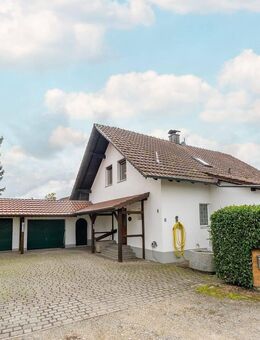 - Gepflegtes Einfamilienhaus mit großem Gartengrundstück mit ländlichen Umfeld - - Oberschneiding