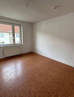 Geräumige 2-Zimmer-Wohnung mit Balkon sucht Nachmieter! - Magdeburg