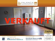 FALANGA IMMOBILIEN - Traumhaft schöne Altbauwohnung in toller Wiesbadener Innenstadt-Lage! - Wiesbaden