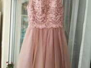 Kleid,Mädchen, XSS - Hausach Zentrum