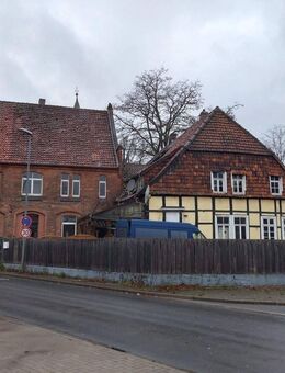 Zwei Häuser auf einem Grundstück zentral in Ilten - Sehnde