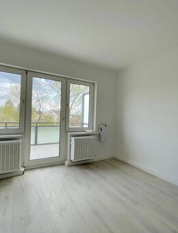 Sanierte Balkon-Wohnung im Zentrum von Bargteheide ohne Makler - Bargteheide
