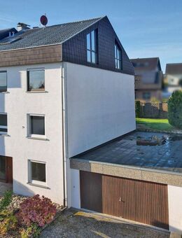 Großzügige Doppelhaushälfte mit Sauna & Garten - Pforzheim