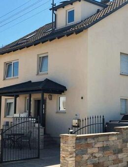 Exklusives Einfamilienhaus im Villenstil - vollständig renoviert! - Wertingen