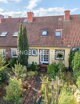 Attraktives Reihenmittelhaus in beliebter Wohnlage mit großem Garten und Garage - Achim