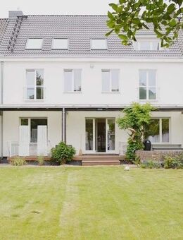 Exklusives Stadthaus mit Süd-Garten direkt am Rhein! Zentrumsnah! Top-Ausstattung! - Düsseldorf