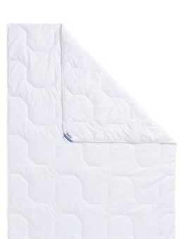 Beco Kunstfaserbettdecke Gregor, Bettdecken für Sommer und Winter, Ganzjahresdecke, Füllung: Polyester, Bezug: Polyester, Bettdecke 135x200cm, allergiker geeignet (Hausstauballergiker)