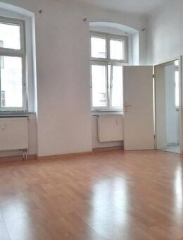 Helle 1-Raum-Wohnung in Görlitzer City mit separater, funktionaler EBK, Stellplatz und Hochbettplateau optional - Görlitz