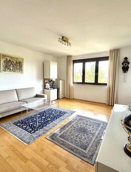 Komfortable 2-Zimmer-Wohnung mit Rheinblick & Außenstellplatz - Neuss
