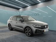 VW Touareg, 3.0 TDI V6 R-LINE, Jahr 2024 - München