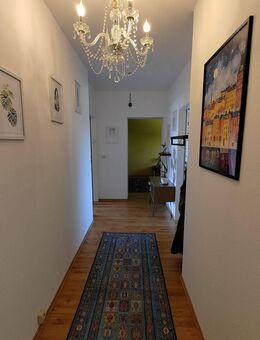 Stilvoll wohnen oder Kapitalanlage: Frisch sanierte 3-Zimmer-Wohnung mit großem Balkon - Uelzen