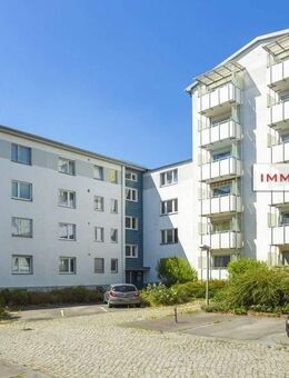 IMMOBERLIN.DE - Helle 2-Zimmer-Wohnung nahe Spandauer Forst - Berlin