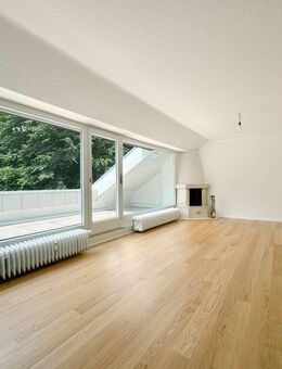 Reserviert! Helle Penthousewohnung mit zwei Terrassen in ruhiger Lage auf dem Saarbrücker Rotenbühl - Saarbrücken