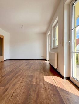 Sofort verfügbar! Große 3- Zimmer Wohnung in zentraler Lage von Kronach mit Balkon & hochwertiger, neuer Einbauküche! - Kronach