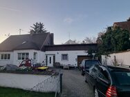 NEUMANN - Vermietetes Einfamilienhaus in zweiter Reihe mit großzügigem Grundstück - Manching