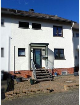 Gepflegtes Reihenmittelhaus mit Ausbaureserve in ruhiger Wohngegend - Klein Ilsede - Ilsede